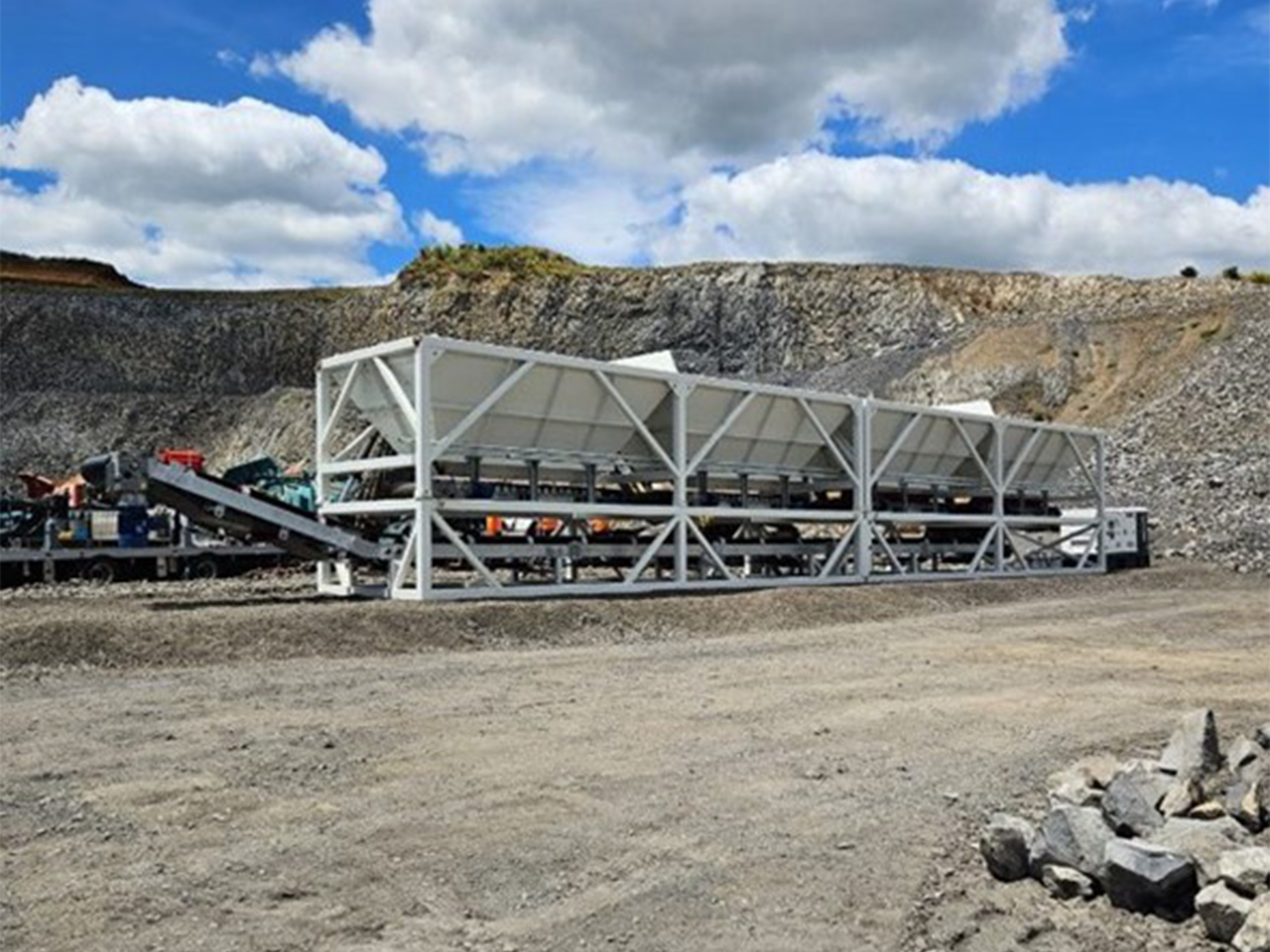 Complete 4 bin blending plant